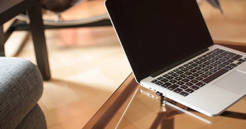 Sonderzeichen auf Laptop und Handy: Die praktischsten Wege